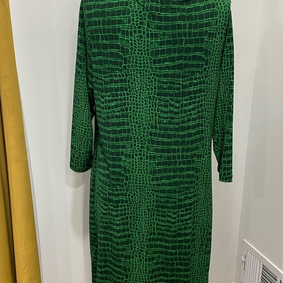 Michael Kors Green Croc-Print Long Sleeve Dress - Picture 6 of 7